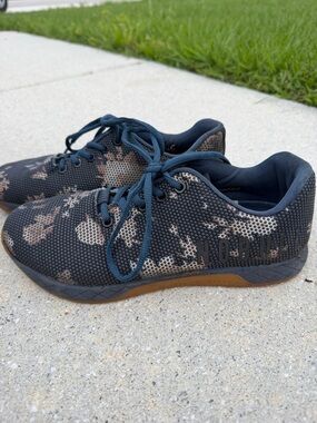 NOBULL Training Sneakers - blue floral